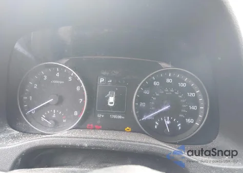 2018 Hyundai Elantra Sel z USA, uszkodzony, nr VIN 5NPD84LF2JH222819